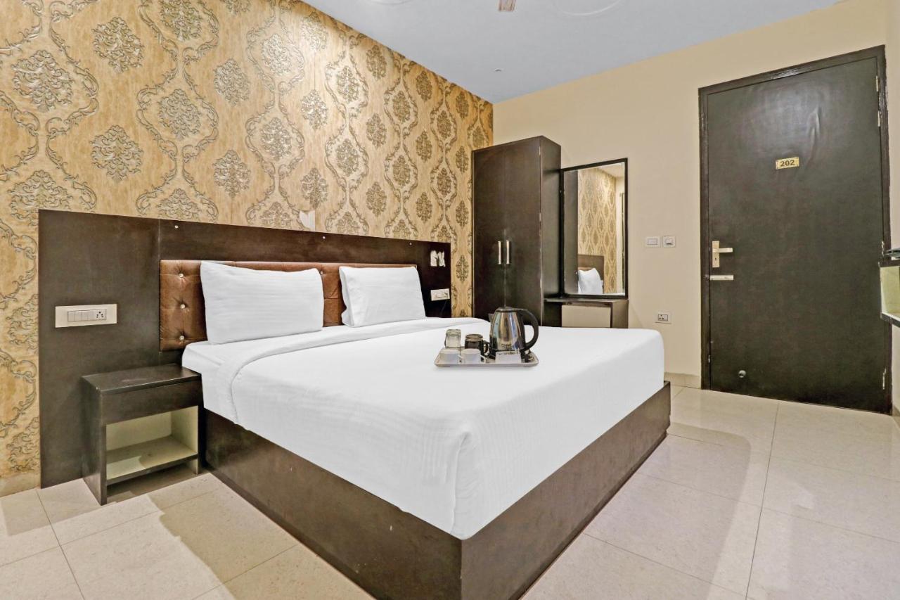 Oyo 23368 Boutique Hotel Paragon Nowe Delhi Zewnętrze zdjęcie
