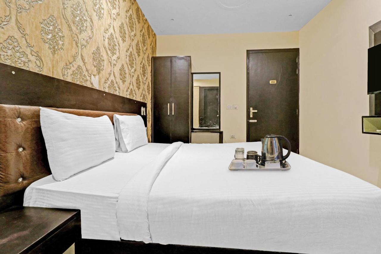 Oyo 23368 Boutique Hotel Paragon Nowe Delhi Zewnętrze zdjęcie