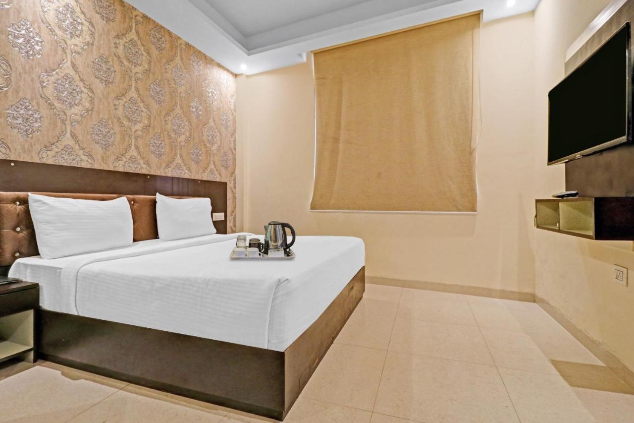 Oyo 23368 Boutique Hotel Paragon Nowe Delhi Zewnętrze zdjęcie